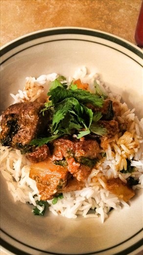 Yellow curry + stewed lamb + basmati rice