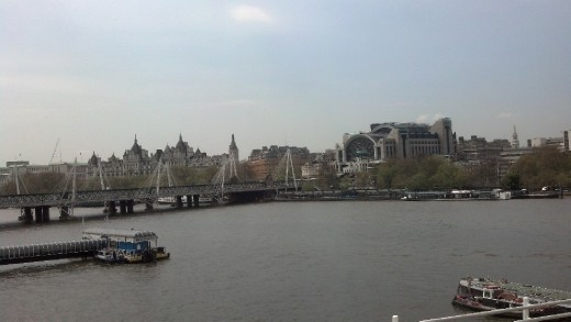 The River Thames and the waterloo bridge (london).