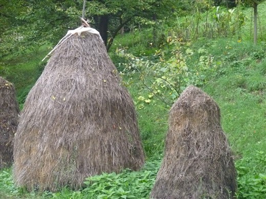 Haystacks, Bosnian style