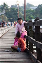 These boys were selling postcards on the bridge; I’d had a chat with them earlier and taken their photos but, very endearingly, they lost their relaxed air when I did, so I managed to capture this shot later on from a bit further away. : by katpayne, Views[414]