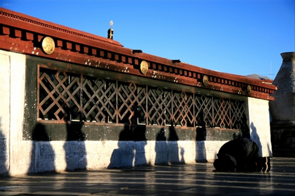 Pray and Live in Tibet