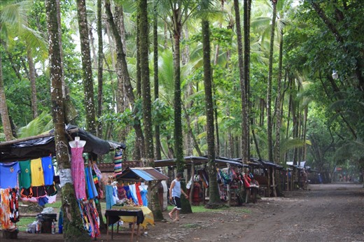 Vendors along the beach