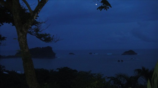 Manuel Antonio at night