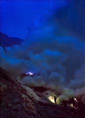 Mount Ijen in the district of Banyuwangi is a working sulfur mine in the crater : by kevinwenning, Views[374]