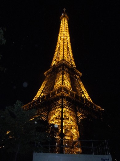 The Eiffel Tower at night...so lovely!