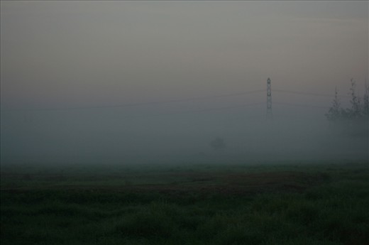 06:34am: No other car or people were around the area. The electrical lines on the west side of the road were waiting to be touched by the first streak of sunlight.