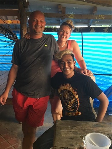 Banana Sunset manager Pikae