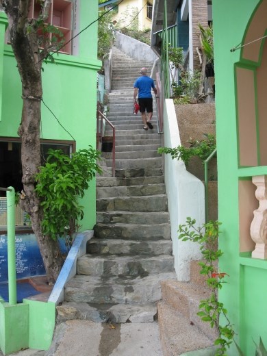 no gym here but lots of stairs to upper level