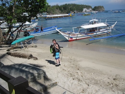 K heading out for her advanced dive