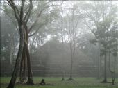 Cahal Pech Mayan ruins, main temple: by kirstenvelthuis, Views[255]