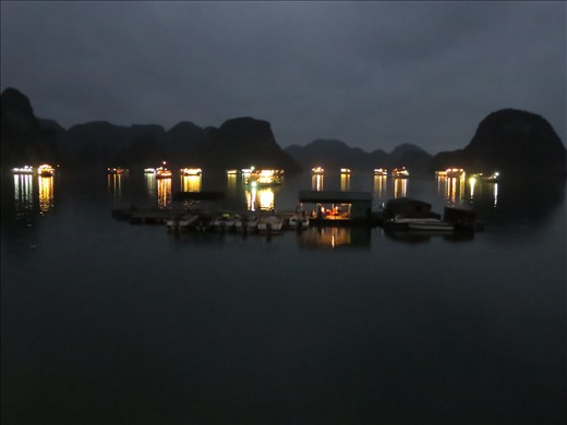 Mini floating market, other boats