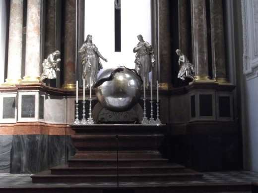 lower globe, High Altar, Maria Zell