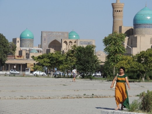 Bukhara street scene nearby Ark