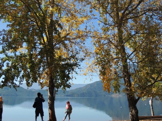 Bay of the Goddess, Han tourists taking pictures