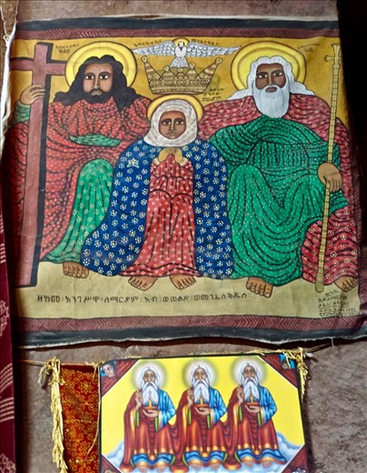 paintings inside Bet Mercurios