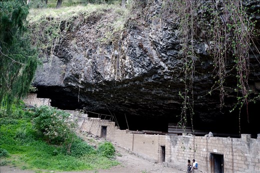 Yemerehne Kristos Cave Church