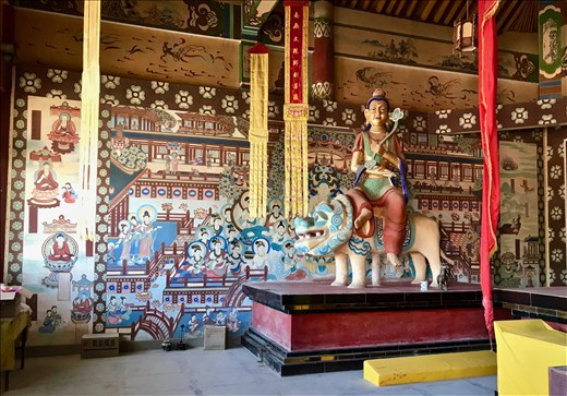 inside Old Dunhuang temple
