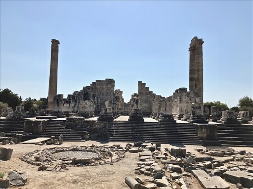 Temple to Apollo, Didyma