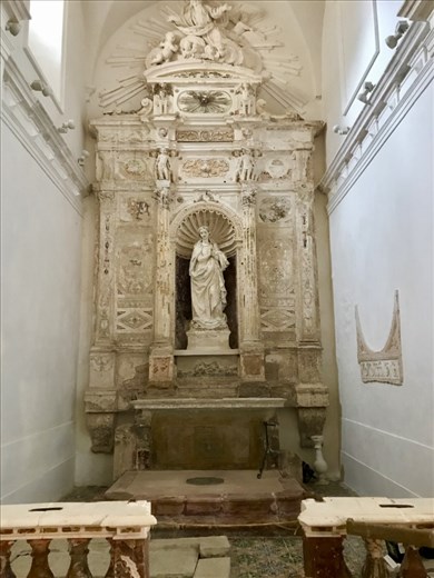 interior San Guiliano, Erice