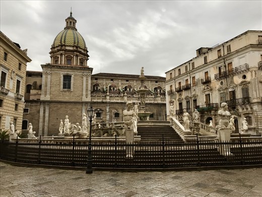 Piazza die Pretoria, Palermo