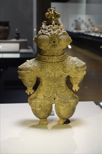 Dogu, Jomon Period, 1,000-400BCE
National Museum of Tokyo