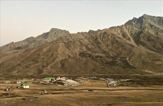 Shandur Polo Field, 4100 m.