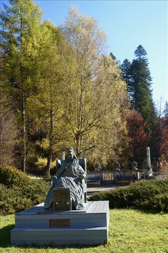 Carmen Sylvia, former Queen Elisabeth, artist and children's author, Peles Castle