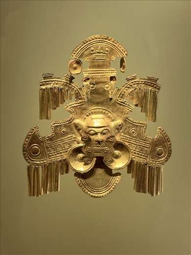 Symbolic power artifact, Museo del Oro