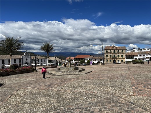 Mongui Bolivar Square