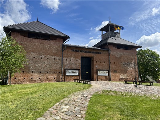 Peninsula Castle and History Museum, Trakai