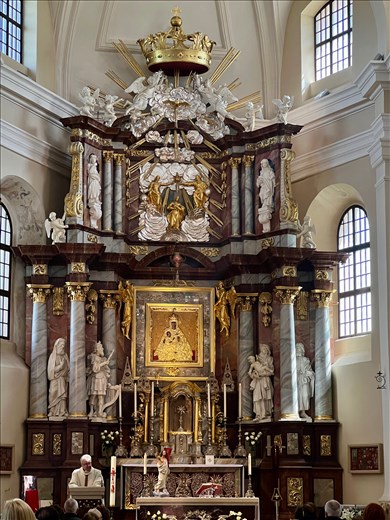 Holy Mother of God Altar, Trakai