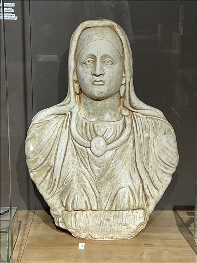 2nd-3rd C CE Dardanian goddess, Kosovo Museum