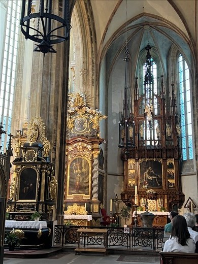 threesome in Our Lady of Tyn (the bulbous figurine is in the second one)