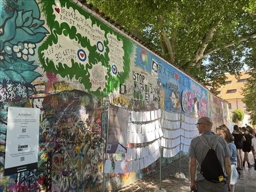 Lennon Wall