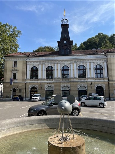 The most famous rat in the city