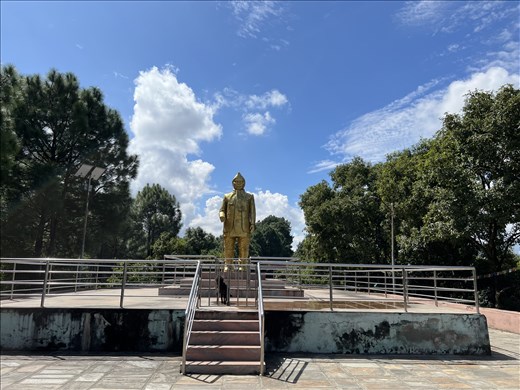 Local politician on way to Chandra temple