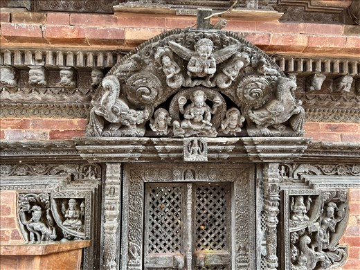 Torana, Changu Narayan