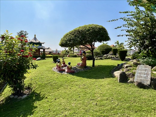 Teaching, Great Lotus Stupa