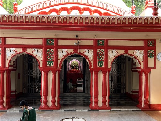 main Dhakeshwari temple