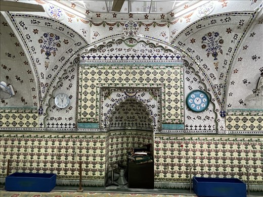 inside Star Mosque