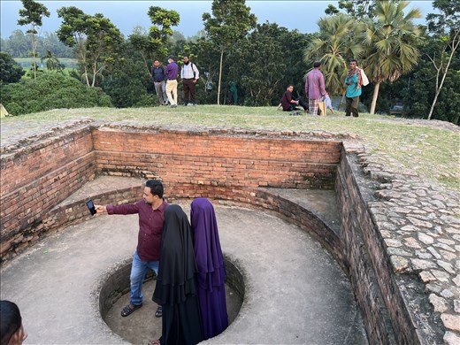 Gokul Medh, Buddhist Stupa with well - why take a photo of the women when you can't see their faces????