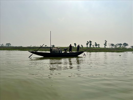 river scene from the boat