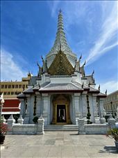 Lak Muang, City Pillar Shrine, Bangkok: by krodin, Views[181]