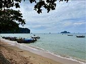 Long boats on Ao Nang Beach: by krodin, Views[630]