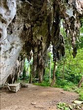 Cave near Diamond Cave, Railley Beach: by krodin, Views[398]