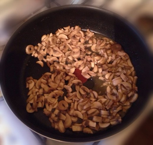saute mushrooms in oil