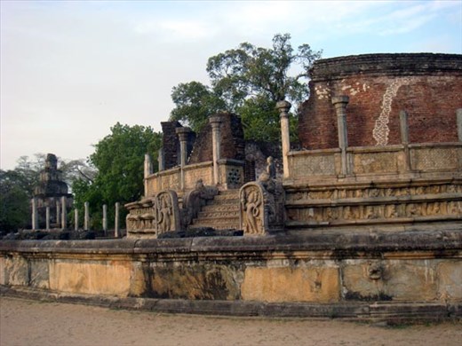 Polonnaruwa ancient ruins
