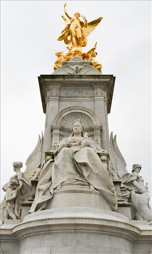 Queen Victoria statue