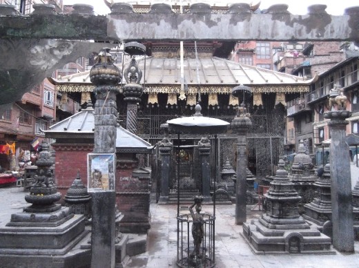 a place i came across while taking a walk! Just of a narrow road, through a small doorway.  it was a welcome relief from the bustle outside, very peaceful.