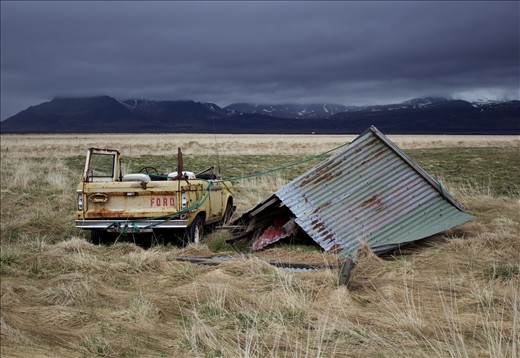 I spotted this peculiar sight on the way to Snaefellsnes